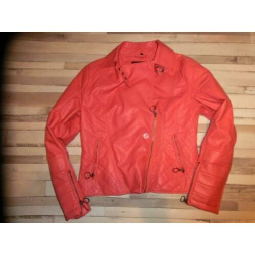 Casa blanca zeer leuk knalrose jasje bikermodel maat 40.