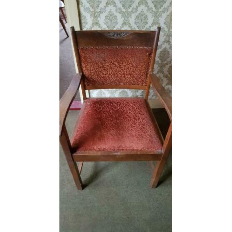 Te koop 6x oud type stoel voor de liefhebbers