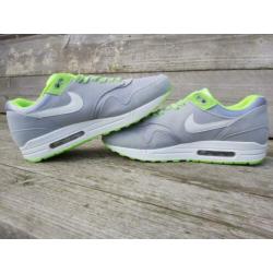 Air max 1 venom maat 46