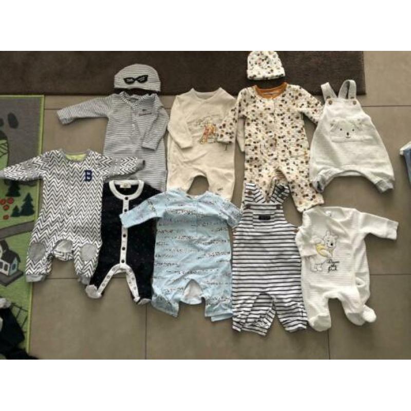 Kleding pakket jongens maat 44/68