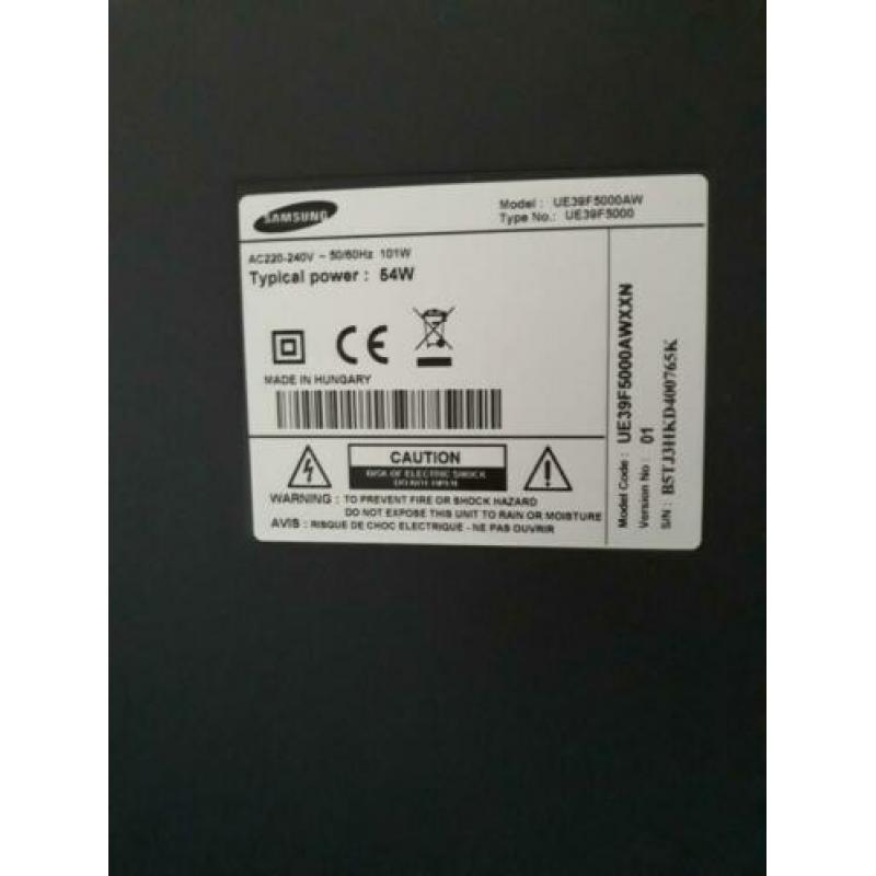 Nette Samsung UE39F5000 39 inch Full HD TV
