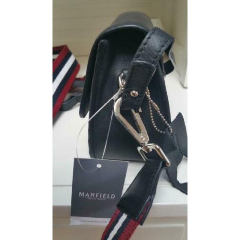 Zwart nieuwe leren Manfield schoudertas.