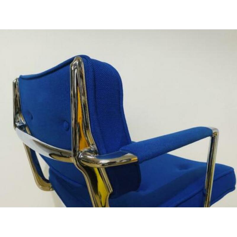 Herman Miller Vitra Eames Intermediate Chair