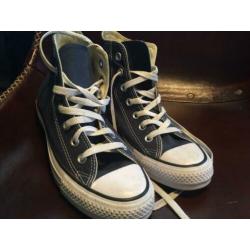 All stars Chuck taylor converse 37