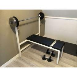 Te KOOP FITNESS APPARATUUR