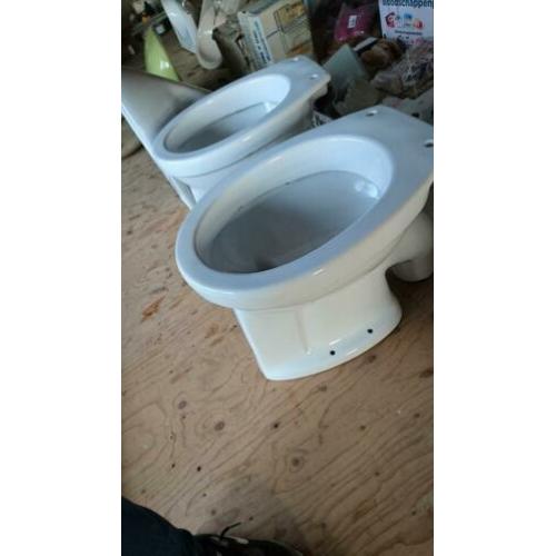 Wc potten en wasbakken