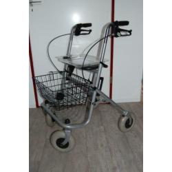 Z.g.a.n. Rollator van Days met mandje + dienblad