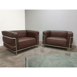 LC3 fauteuils | Le Corbustier | Cassina | Bruin leder