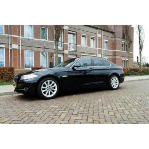 BMW 520i High Exec Leder/Panorama/18inch/Head-Up display