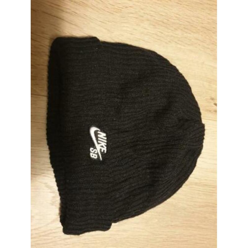 Nike SB Fisherman muts (one size)