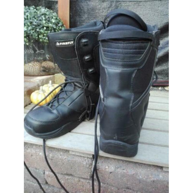 Snowboard met bindingen en evt schoenen