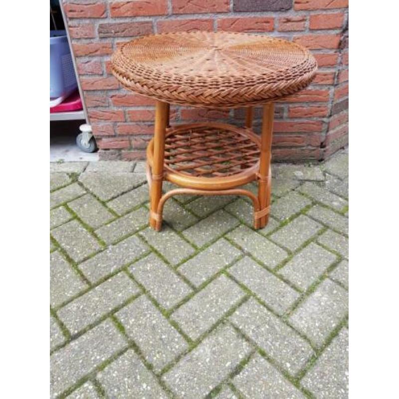 rotan bijzet tafel