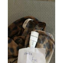 BLUMARINE trui met steentjes 100% WOL , maat m