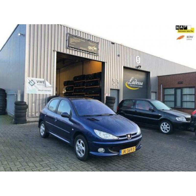 Peugeot 206 2.0 HDi X-line Airco El Ramen Cent Deur Verg. ZO