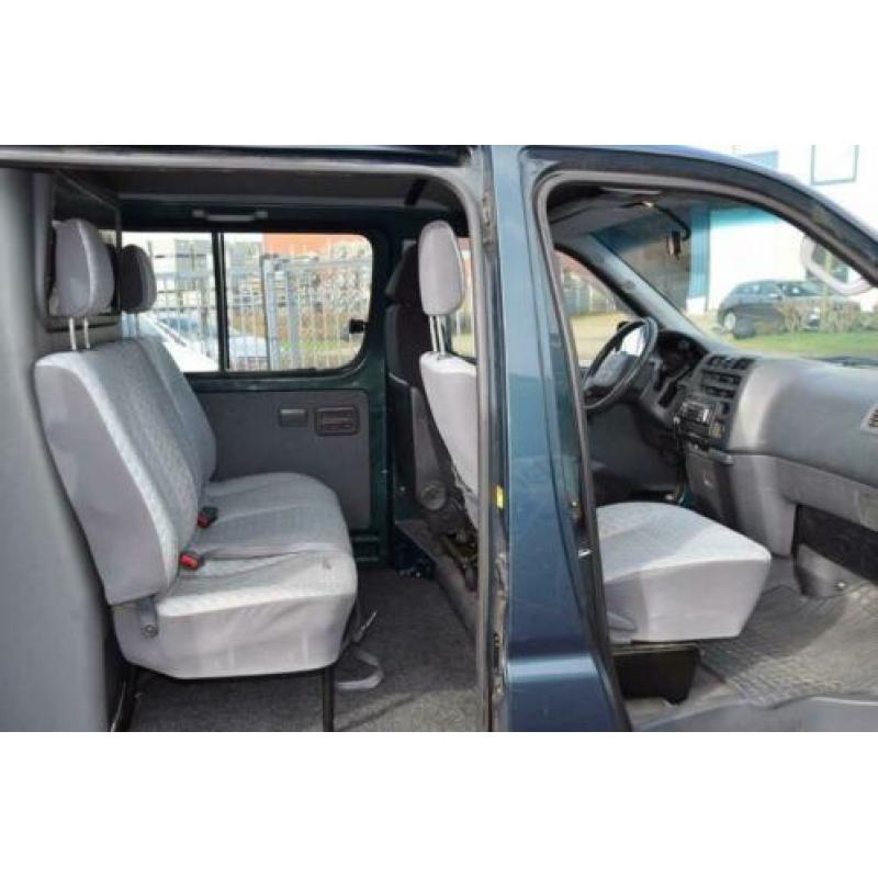 Toyota HiAce 2.5 D4-D 100 LWB Lang Long D.C. Emotion 07-2002