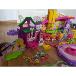 Pinypons pretpark met 4 poppetjes
