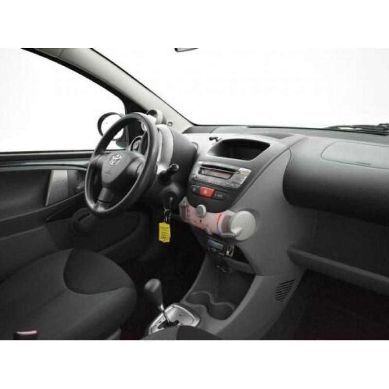 Toyota Aygo 1.0-12V AUT. 5-DEURS SPORT (bj 2005, automaat)