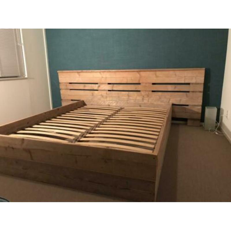 Steigerhout bed 160cm met hoofdbord