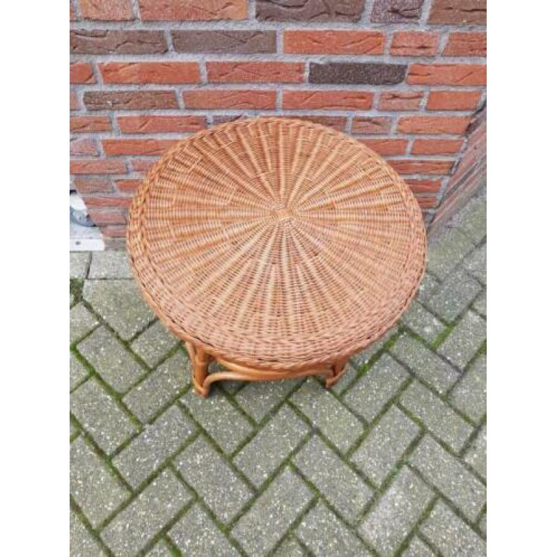 rotan bijzet tafel