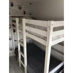 Multifunctionele whitewash hoogslaper bed met bank en tafel