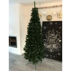 Kerstboom Smal / Hoog | 240cm | Kerst Christmas VTwonen