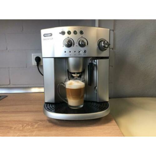 Delonghi Magnifica Volautomaat Koffiemachine ESAM 4200.S