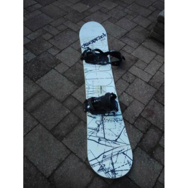 Snowboard met bindingen en evt schoenen