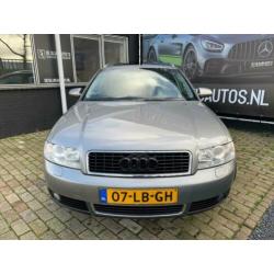 Audi A4 Avant 2.4 Exclusive MT AUTOMAAT Airco Dak
