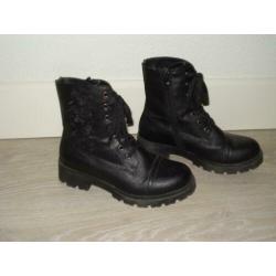 schoenen/enkellaarsjes/booties BIZZY maat 35