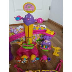 Pinypons pretpark met 4 poppetjes