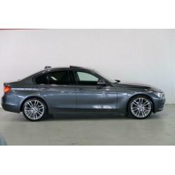 Nl auto 121731 NAP dealeronderhouden met oa sportstoelen xen