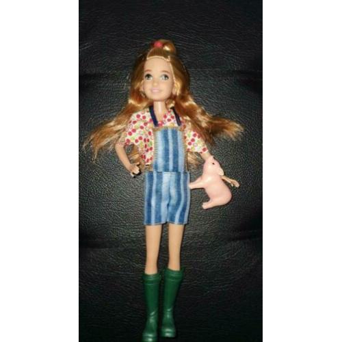 Barbie stacie farm met biggetje