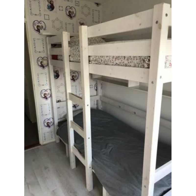 Multifunctionele whitewash hoogslaper bed met bank en tafel