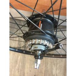 Achterwiel aandrijving shimano nexus 8 (nieuw)28 inch