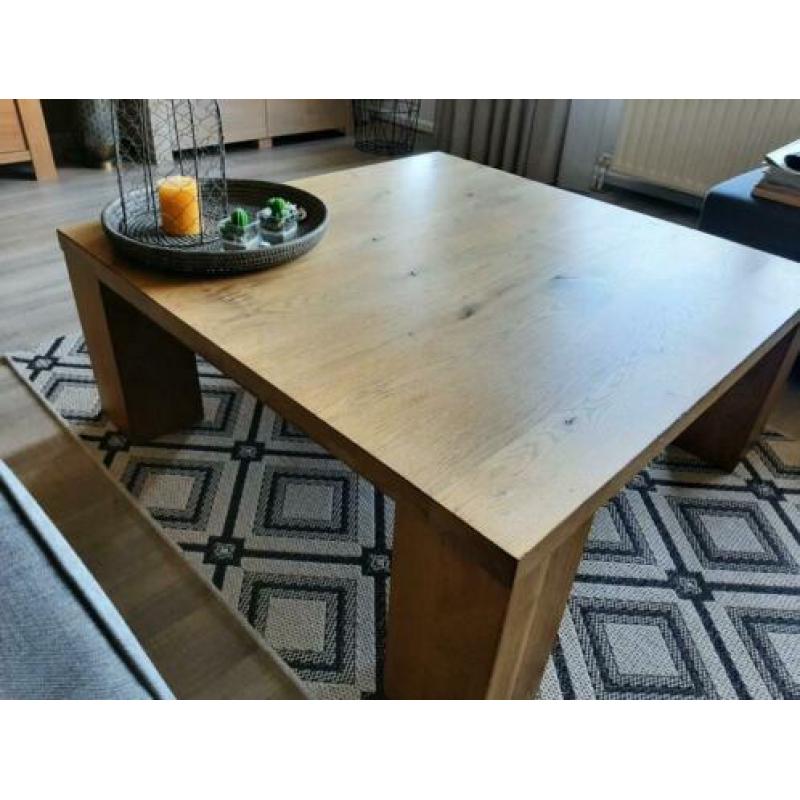 Eiken salontafel 1 meter bij 1 meter