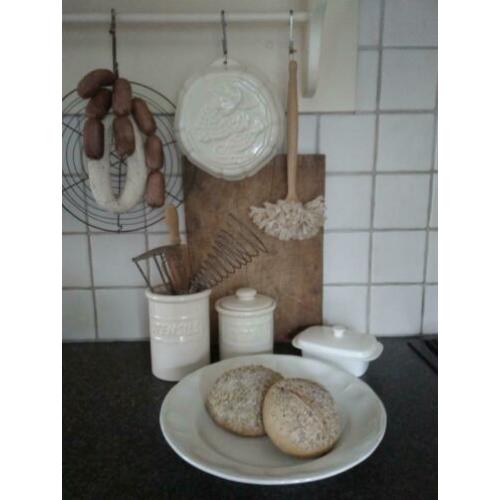 Puddingvorm theepot botervloot utensils schaal bord *Etage3*