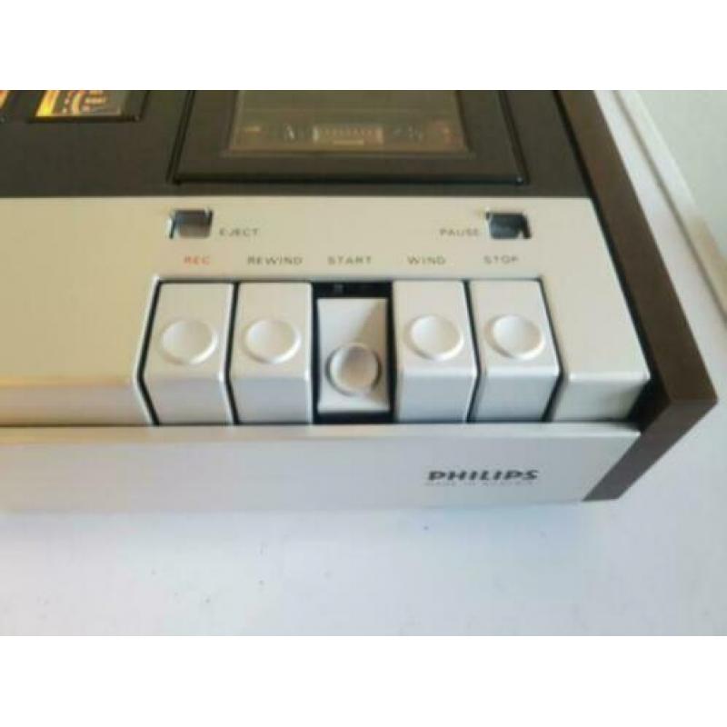 Vintage: Philips Cassetterecorder N2407.
