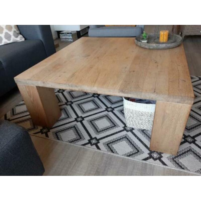 Eiken salontafel 1 meter bij 1 meter