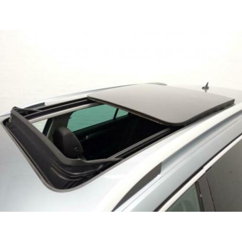 Skoda Superb Combi 1.6 TDI Executive Business DSG7- Panorama