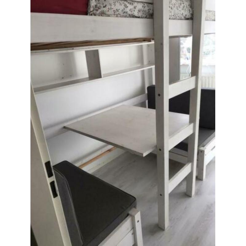 Multifunctionele whitewash hoogslaper bed met bank en tafel