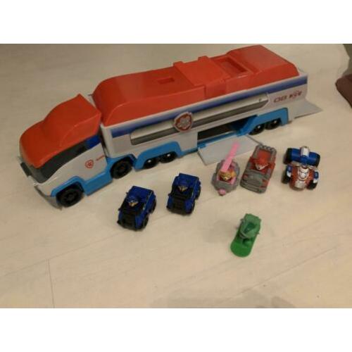 Paw patrol met diverse paw patrol voertuigen