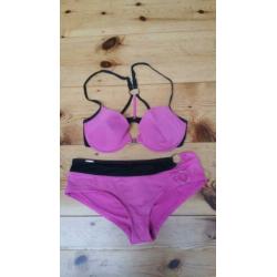 Roze/zwarte Sapph bikini 75D/L.