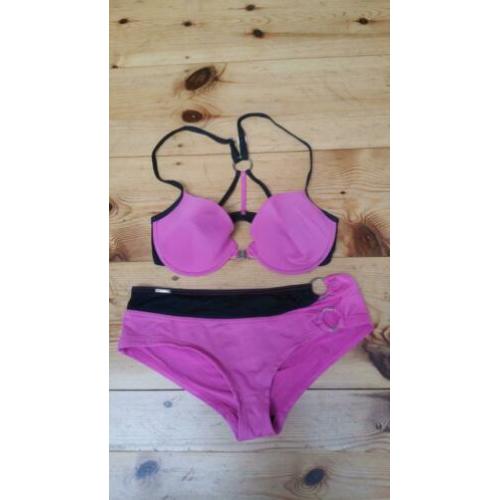 Roze/zwarte Sapph bikini 75D/L.
