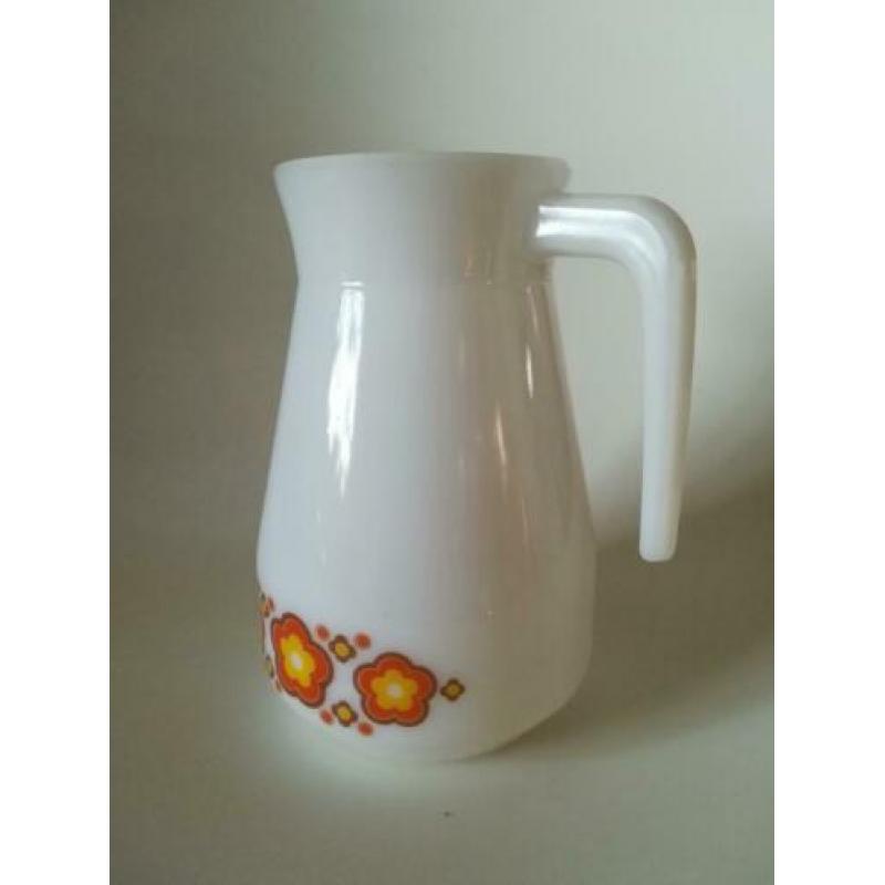 Vintage Melkglas Sapkan Jena Glass Schott West Germany