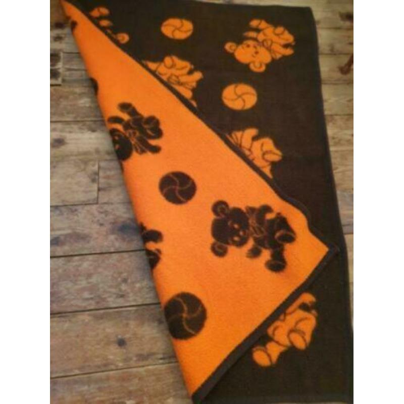 bruine oranje vintage retro kleed deken kinderkleed