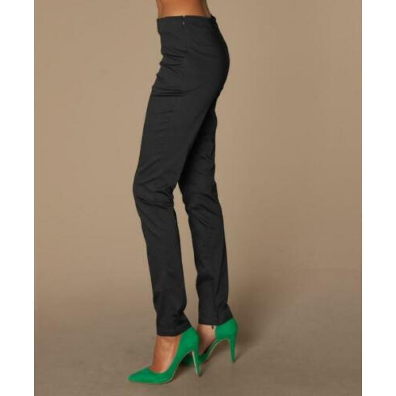 By Malene Birger zwarte satijnen slim fit dames broek mt 38