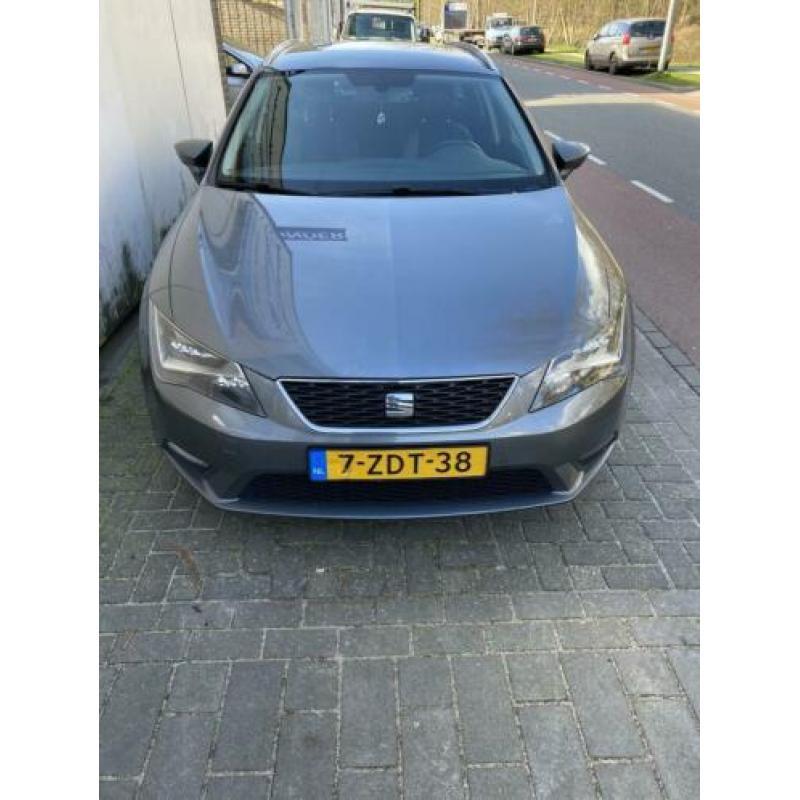 Seat Leon 1.6 TDI 81KW ST 2014 Grijs