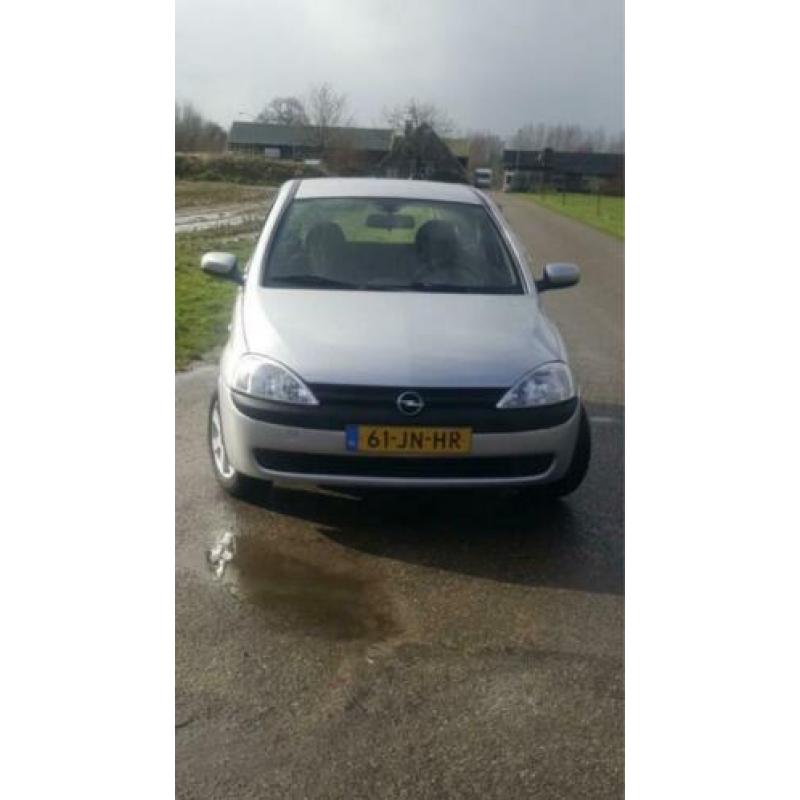 Opel Corsa 1.2 16V 3D 2002 Grijs