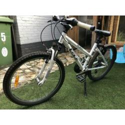 Stoere 24” MTB 21 versnellingen voor jaren fietsplezier