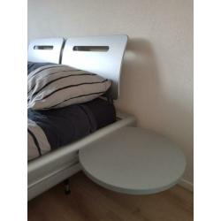 Tweepersoonsbed te koop